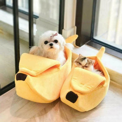 Cozy Banana Cat Bed  - Cute Pet Basket for Cats and Dogs